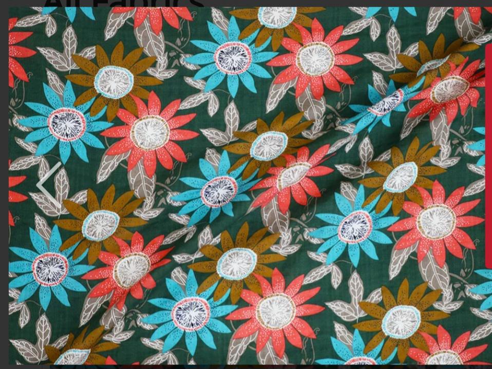 Daisey Cyan Rose